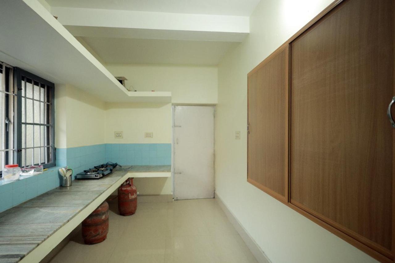Toms Villa Along National Highway Thrissur At Nadathara Exterior photo