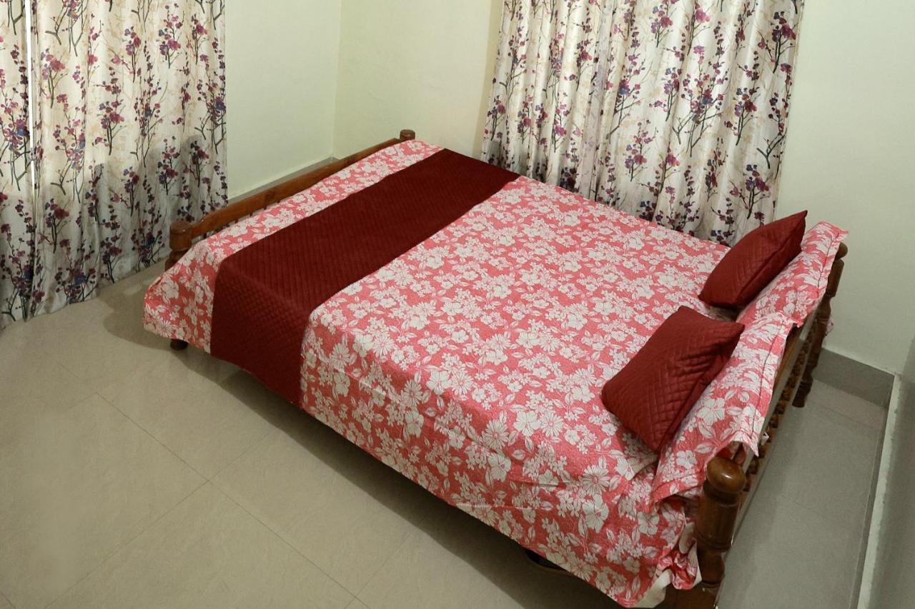 Toms Villa Along National Highway Thrissur At Nadathara Exterior photo